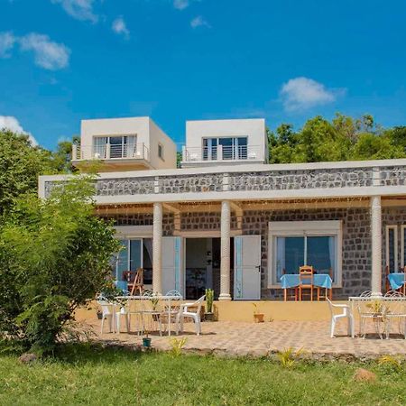 Hotel Riziky Antsiranana Екстериор снимка