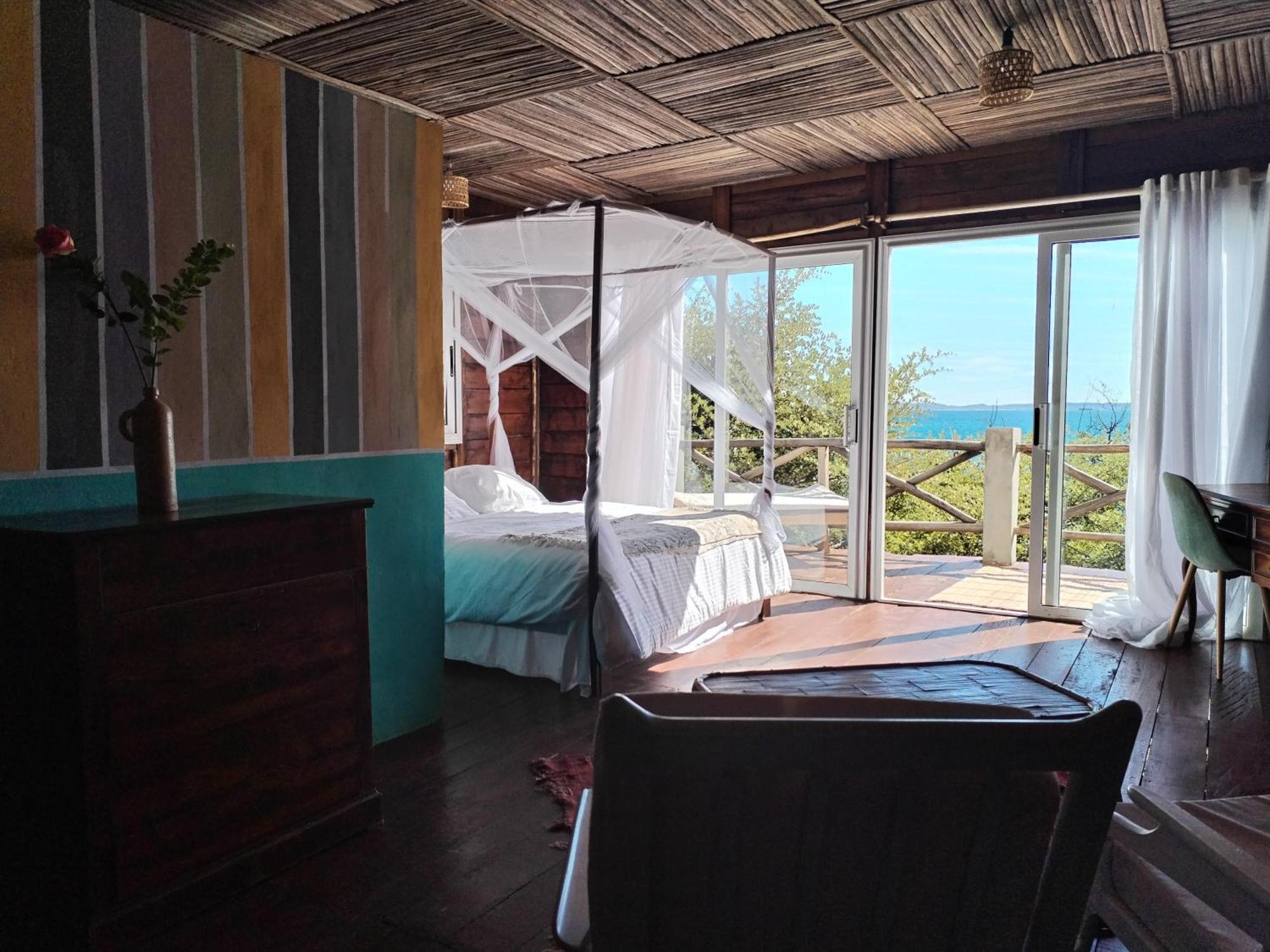 Hotel Riziky Antsiranana Екстериор снимка
