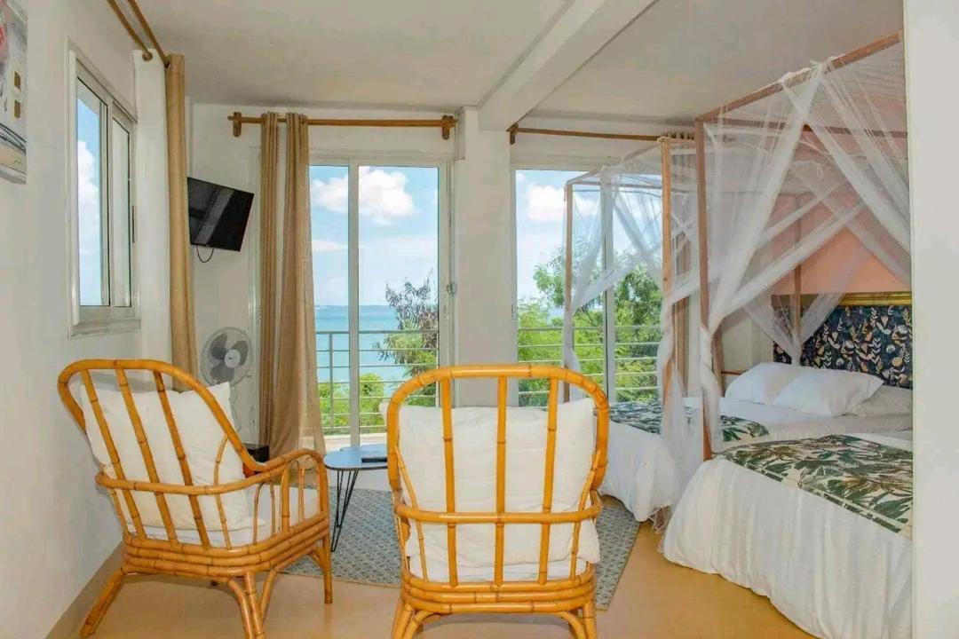 Hotel Riziky Antsiranana Екстериор снимка